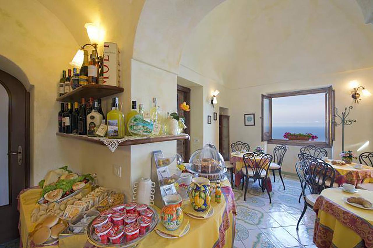 Bed & Breakfast L'antico Borgo Dei Limoni 2*