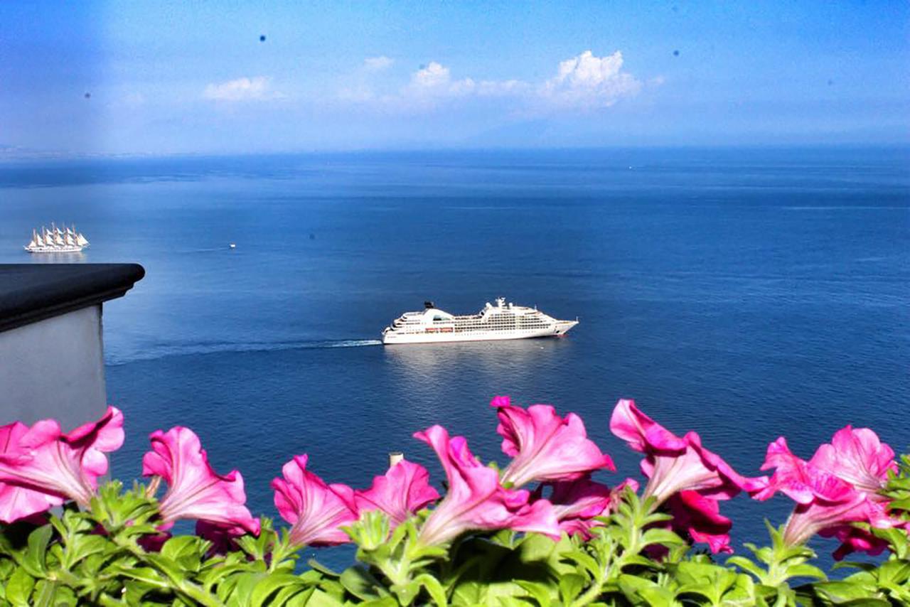L'antico Borgo Dei Limoni Bed & Breakfast